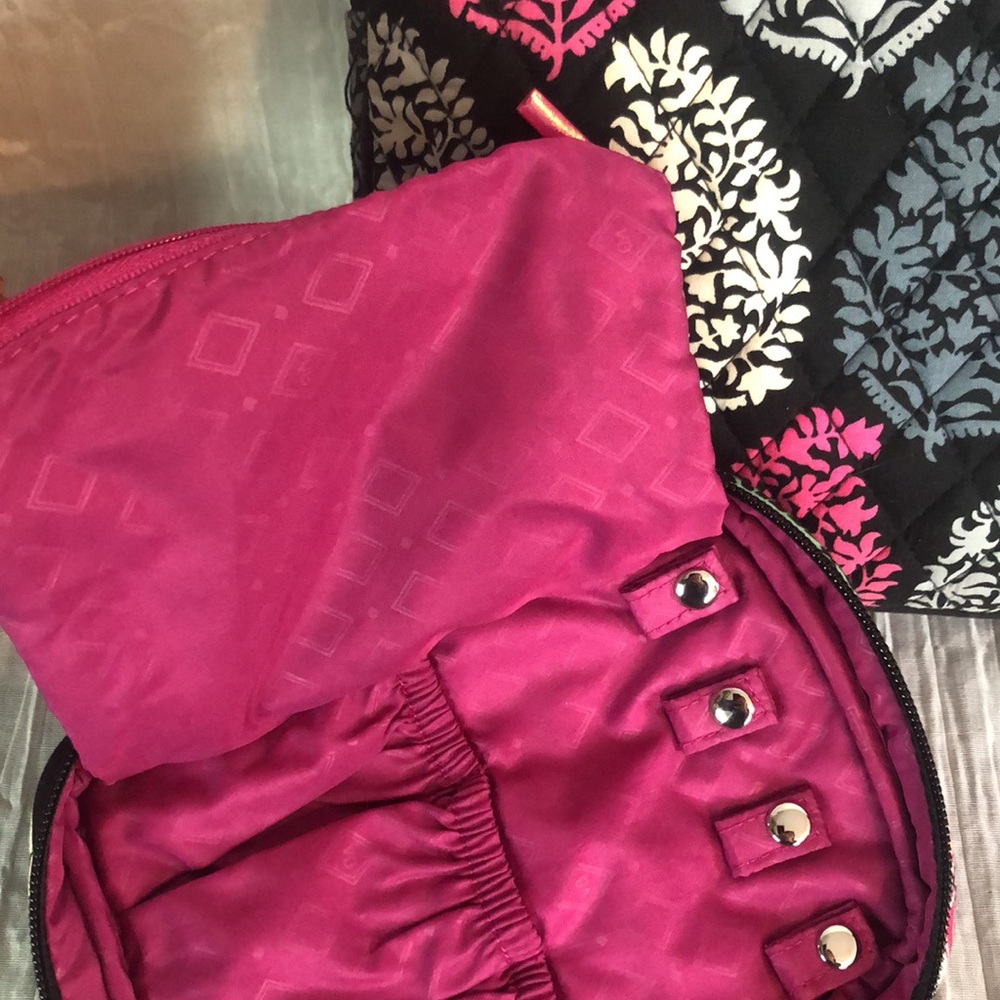 VERA BRADLEY lot 3 travel bags-tablet case, electronics cords storage & luggage - Picture 12 of 16